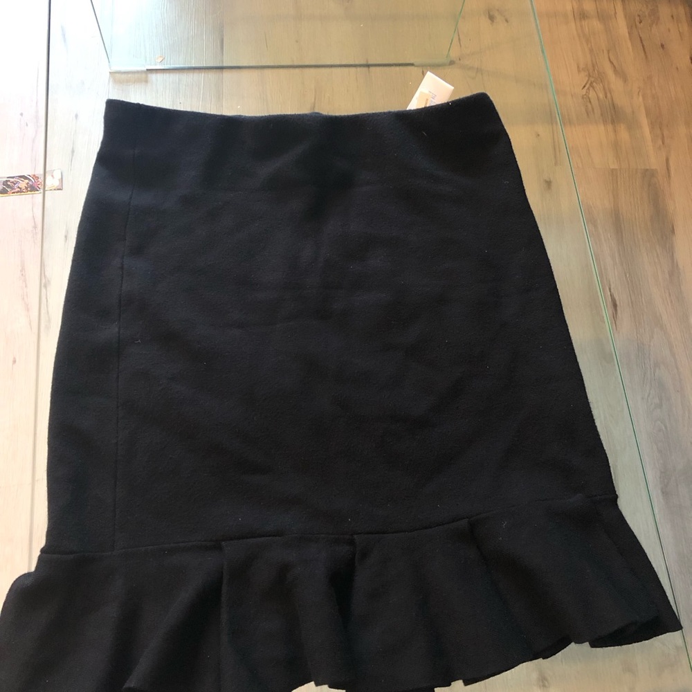 Express High Waisted Ribbed Ruffle Hem Skirt - Picture 3 of 4